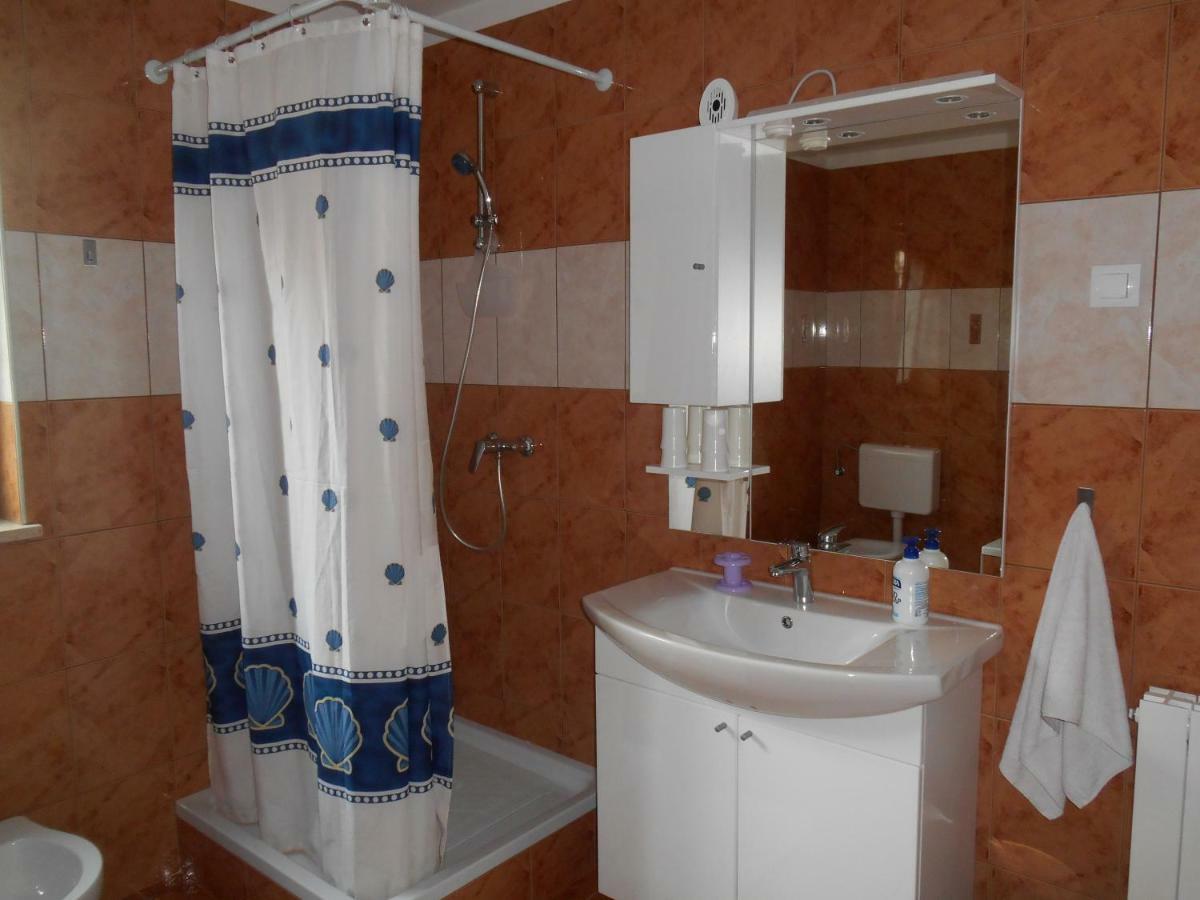 Appartamento Miadea Rovinjsko Selo Esterno foto
