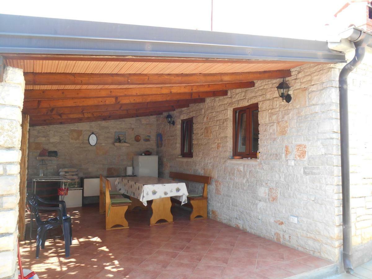 Appartamento Miadea Rovinjsko Selo Esterno foto